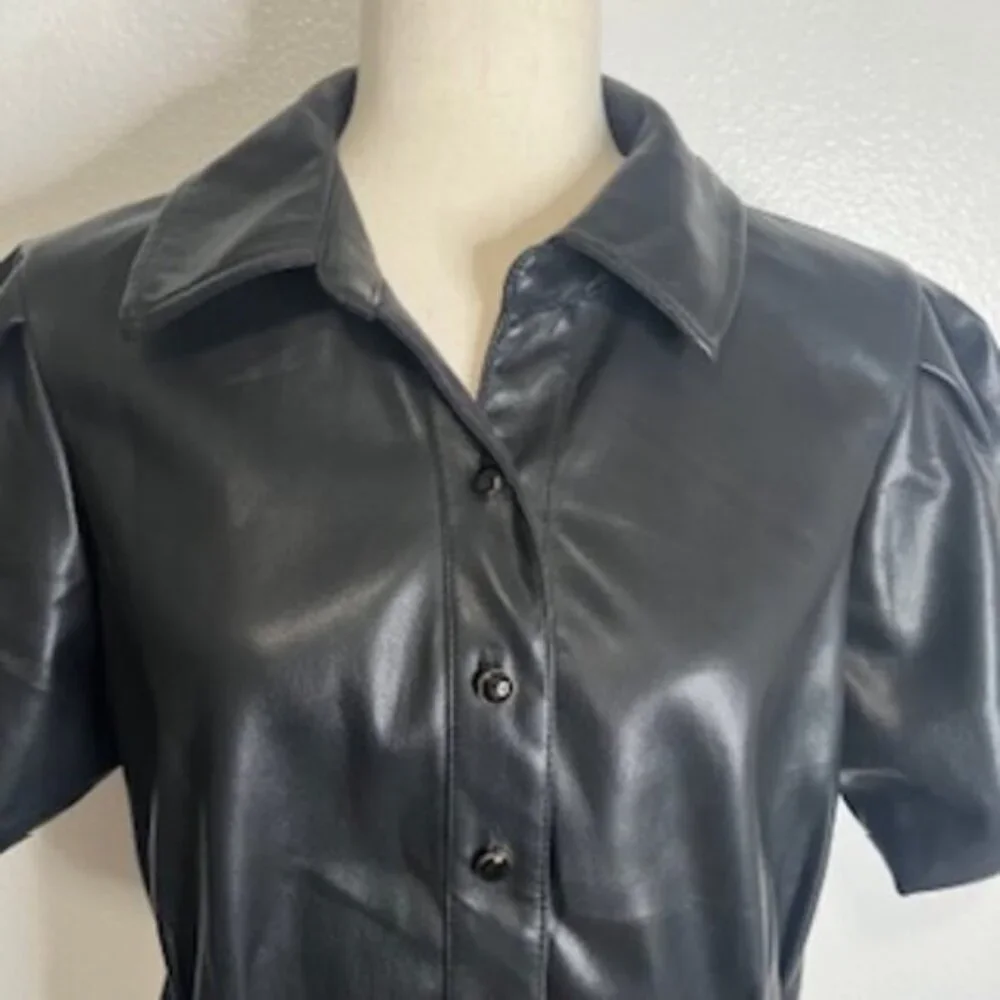 NEW Bagatelle Fitted Top Women’s Size Large Faux Leather‎ Puff Sleeves Button Up